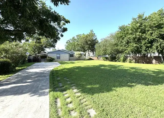 Property at 1130 Bois D'Arc St, Lockhart, TX, 78644, 3 beds, 2 baths, [object Object]
