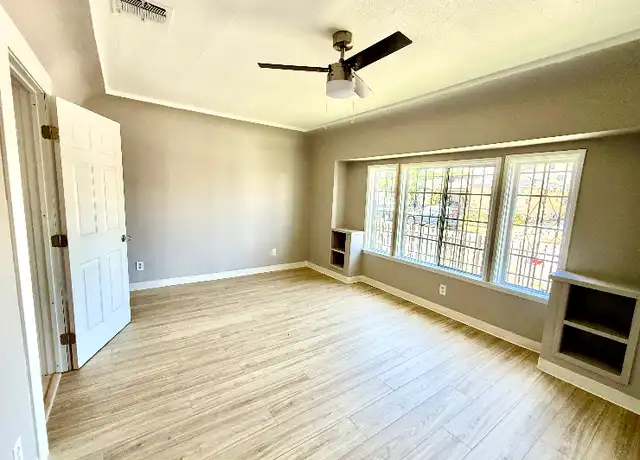 Property at 536 W 77th St, Los Angeles, CA, 90044, 1 bed, 1 bath, [object Object]