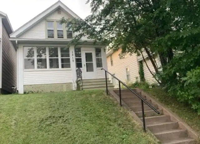 Property at 1315 E 8th St, Duluth, MN, 55805, 2 beds, 1 bath, [object Object]