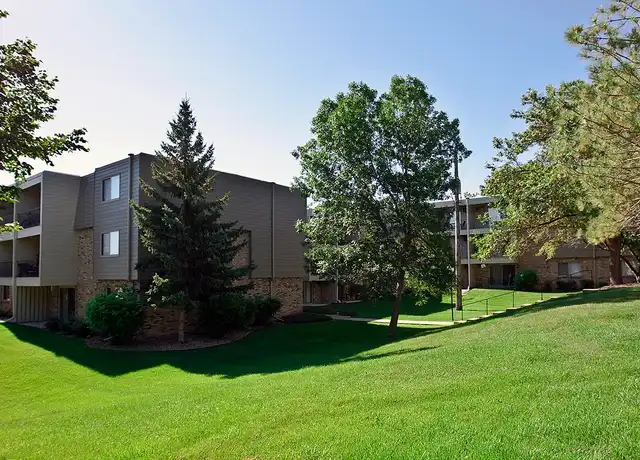 Property at Royal Oaks Apartments - 8015 36th Ave N, New Hope, MN, 55427, 0-2 beds, 1 bath, [object Object]