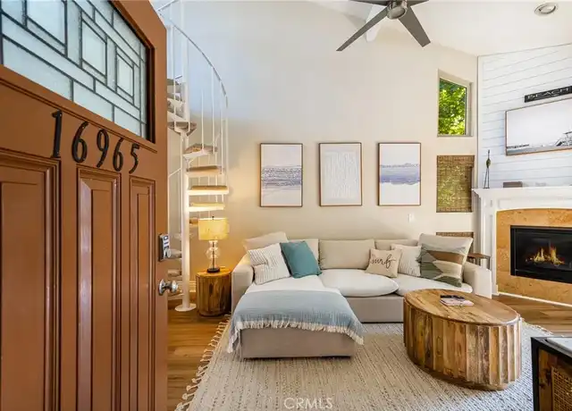 Property at 16965 Bluewater Ln, Huntington Beach, CA, 92649, 1 bed, 1 bath, [object Object]