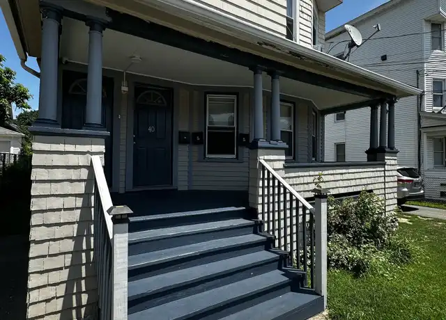 Property at 40 Hansen Ave Fl 1, Bridgeport, CT, 06605, 3 beds, 1 bath, [object Object]