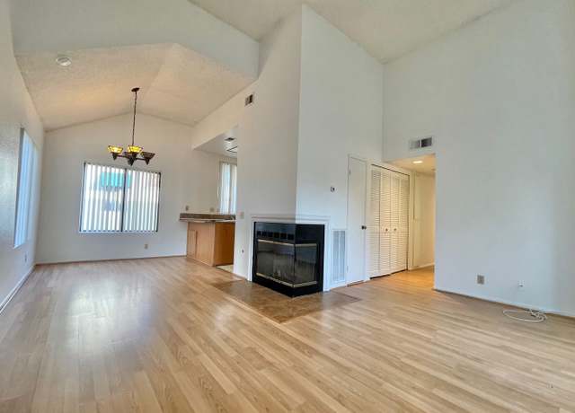 Photo of 336 Park Shadow Ct, Baldwin Park, CA 91706