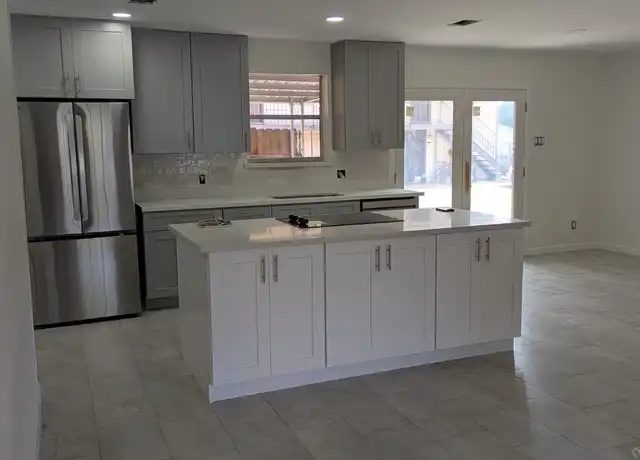 Property at 1311 21st St, Huntsville, TX, 77340, 3 beds, 2 baths, [object Object]