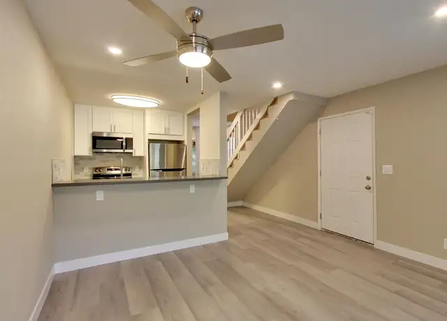 Photo of 25200 Santa Clara St, Hayward, CA 94544