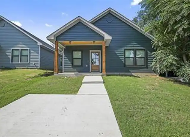 Property at 721 E Texas St, Denison, TX, 75021, 3 beds, 2 baths, [object Object]