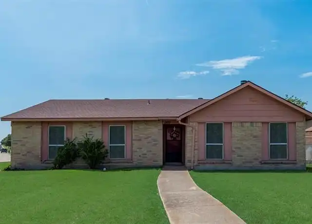 Property at 1102 Meadow Creek Dr, Lancaster, TX, 75146, 3 beds, 2 baths, [object Object]