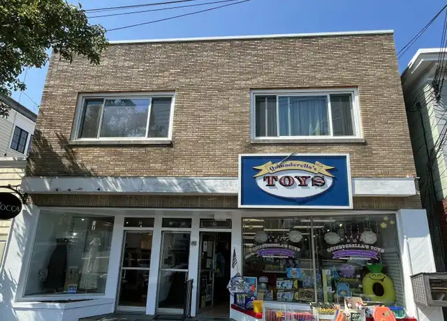 Property at 119-121 Main St Unit 2E, Manasquan, NJ, 08736, 1 bed, 1 bath, [object Object]
