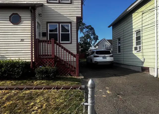 Property at 203 Adams St, Bridgeport, CT, 06607, 3 beds, 1.5 baths, [object Object]