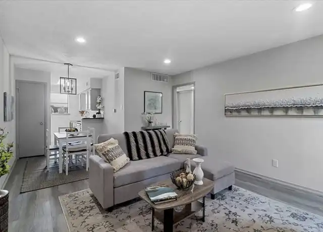 Property at 1810 N Garrett Ave Unit 622, Dallas, TX, 75206, 2 beds, 2 baths, [object Object]