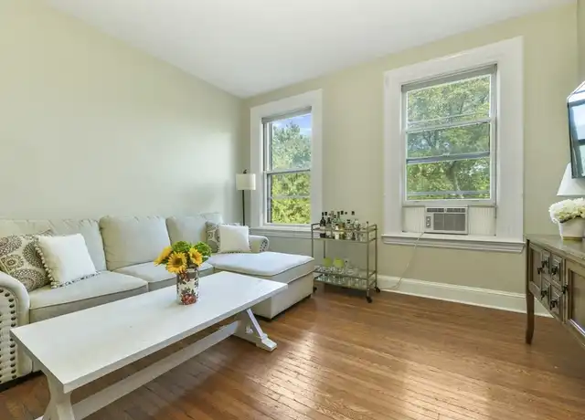 Property at 1060 Beacon St #12, Brookline, MA, 02446, 1 bed, 1 bath, [object Object]
