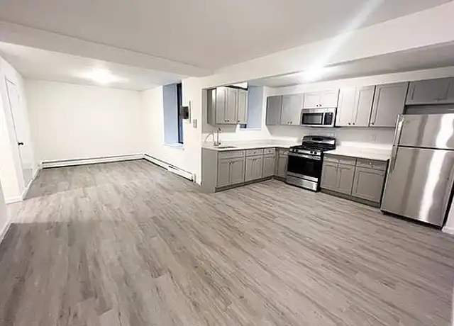 Property at 830 Beck St Unit GF, Bronx, NY, 10459, 3 beds, 1 bath, [object Object]