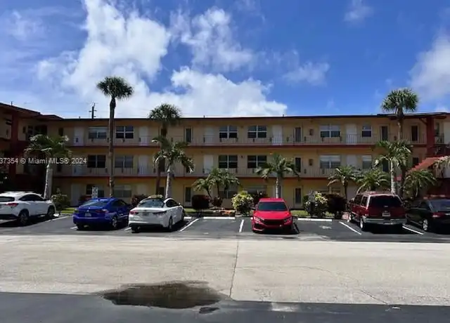Property at 5050 Bayview Dr Unit 5050-214, Fort Lauderdale, FL, 33308, 1 bed, 1 bath, [object Object]