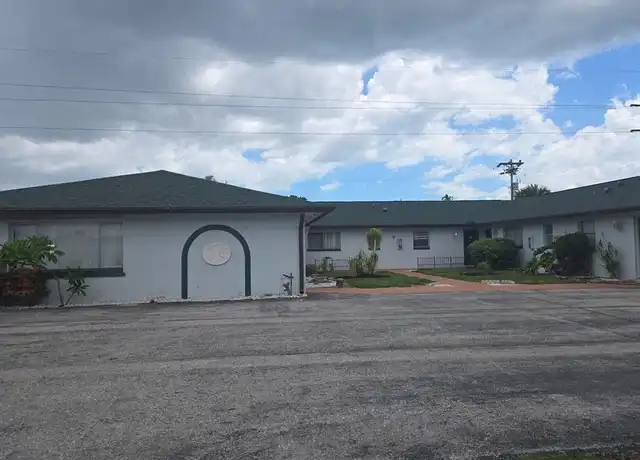 Property at 152 SW 47th Ter, Cape Coral, FL, 33914, 2 beds, 2 baths, [object Object]