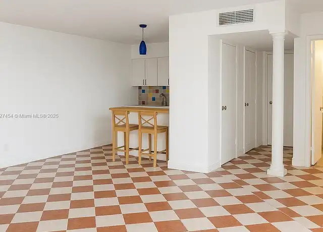 Property at 1913 S Ocean Dr #400, Hallandale Beach, FL, 33009, 1 bed, 1 bath, [object Object]