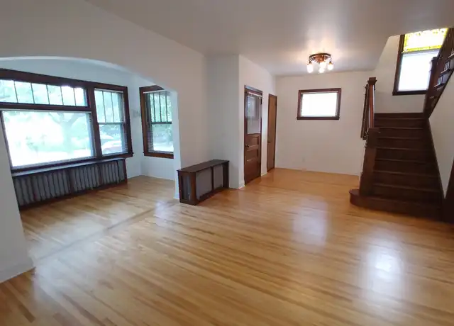 Property at 1210 W 32nd St, Minneapolis, MN, 55408, 3 beds, 2 baths, [object Object]