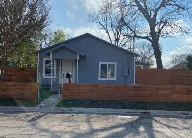 Property at 241 Benbo St, Seguin, TX, 78155, 3 beds, 1 bath, [object Object]