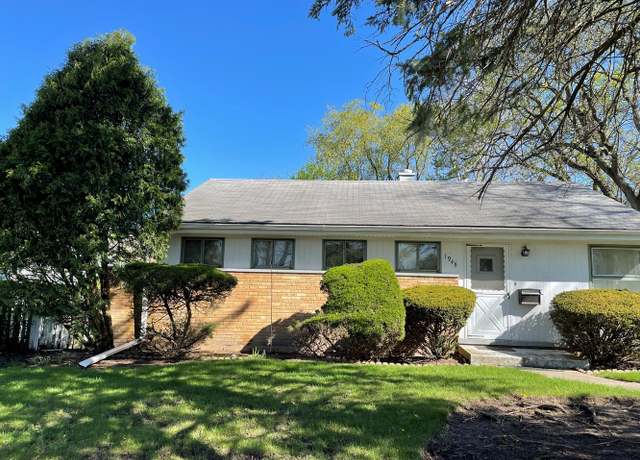 Photo of 1948 Lincoln Ave, Northbrook, IL 60062