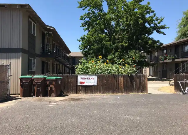 Property at 131 NW Deer St Unit 7, Prineville, OR, 97754, 2 beds, 1 bath, [object Object]