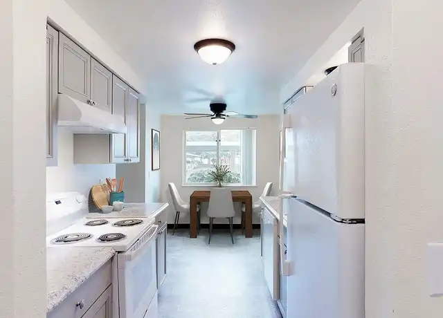 Property at Falcon View Apartments - 4375 Falcon View Way NE, Salem, OR, 97305, 2 beds, 1 bath, [object Object]