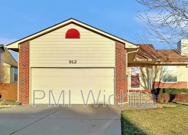 Property at 812 S Red Oaks Cir, Wichita, KS, 67207, 3 beds, 3 baths, [object Object]