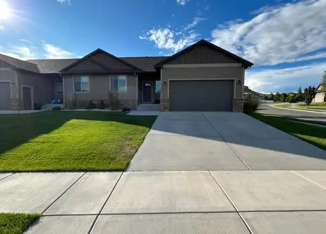 Property at 3052 Golden Acres Dr, Billings, MT, 59106, 4 beds, 3 baths, [object Object]