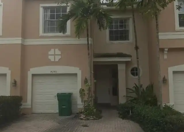 Property at 4240 SW 125th Ln Unit 125, Miramar, FL, 33027, 3 beds, 2 baths, [object Object]