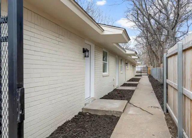 Property at 1011 S Rockford Ave Unit 2, Tulsa, OK, 74120, 2 beds, 1 bath, [object Object]