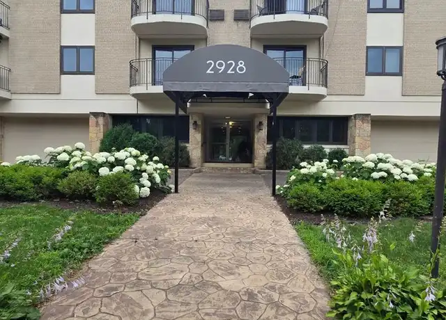 Property at 2928 Dean Pkwy Unit 2J, Minneapolis, MN, 55416, 2 beds, 2 baths, [object Object]