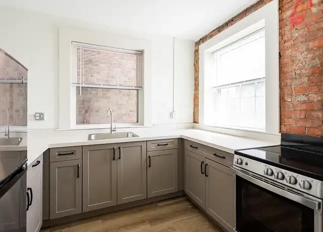 Property at 660 Hazelwood St, Detroit, MI, 48202, 1-2 bed, 1 bath, [object Object]