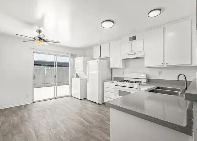 Property at Ocean Villas Apartments - 4401 Dallas Dr, Oxnard, CA, 93033, 2 beds, 1.5 baths, [object Object]