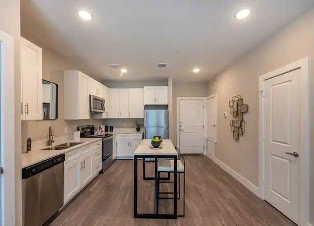 Property at Avenue M - 1720 Crestdale Dr, Houston, TX, 77080, 1-2 bed, 1-2 bath, [object Object]
