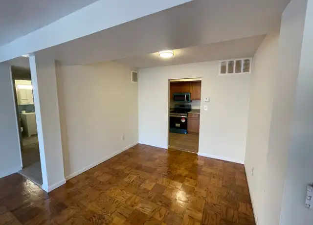 Property at 5109 10th Pl S Unit 9-102, Arlington, VA, 22204, 1 bed, 1 bath, [object Object]