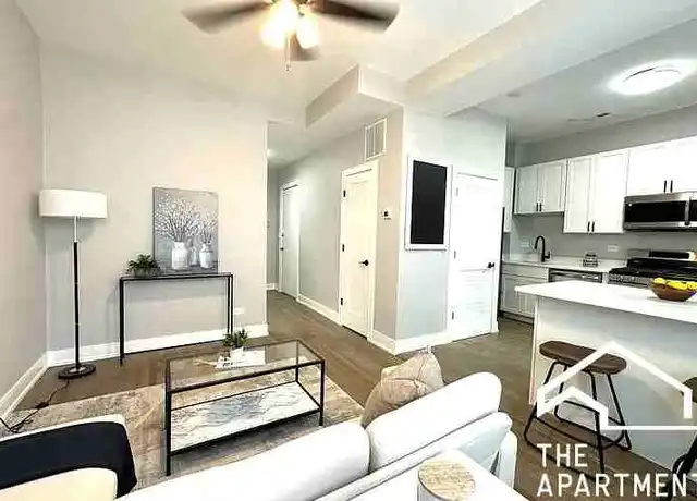 Property at 3836 N Wilton Ave Unit 1, Chicago, IL, 60613, 2 beds, 1 bath, [object Object]