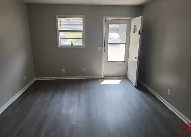 Property at 114 E 17th St Unit 2, Cookeville, TN, 38501, 1 bed, 1 bath, [object Object]