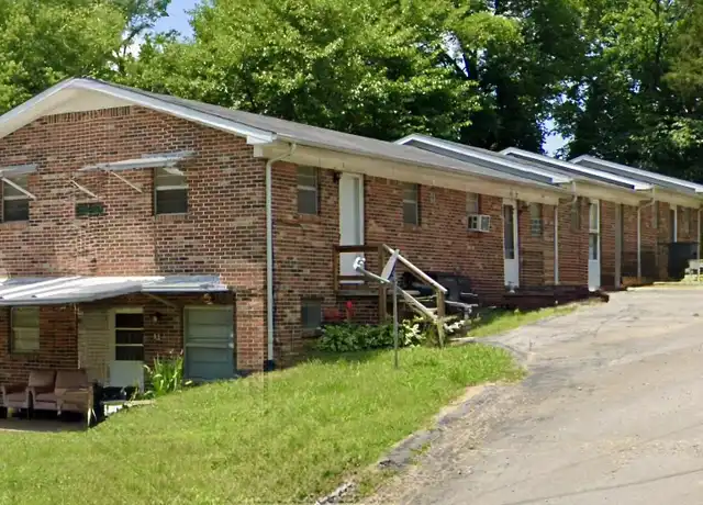 Property at 114 E 17th St Unit 2, Cookeville, TN, 38501, 1 bed, 1 bath, [object Object]