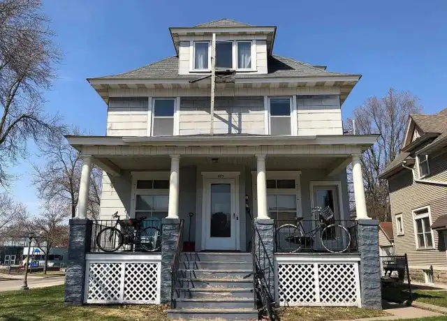 Property at 803 Snelling Ave N Unit 1, St Paul, MN, 55104, 4 beds, 1.5 baths, [object Object]
