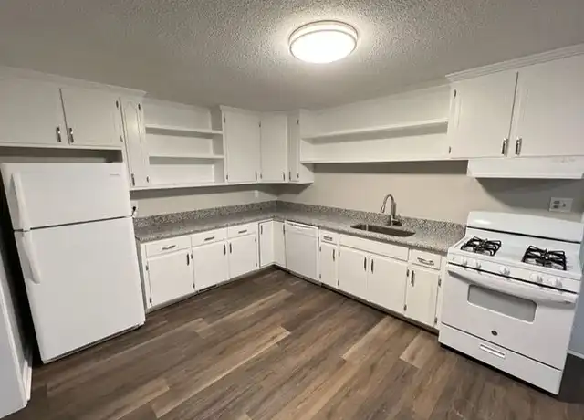 Property at 1121 Kitt Pl, Raleigh, NC, 27610, 3 beds, 1.5 baths, [object Object]