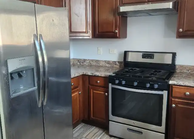 Property at 57 W 73rd St Unit 2, Chicago, IL, 60621, 4 beds, 1 bath, [object Object]
