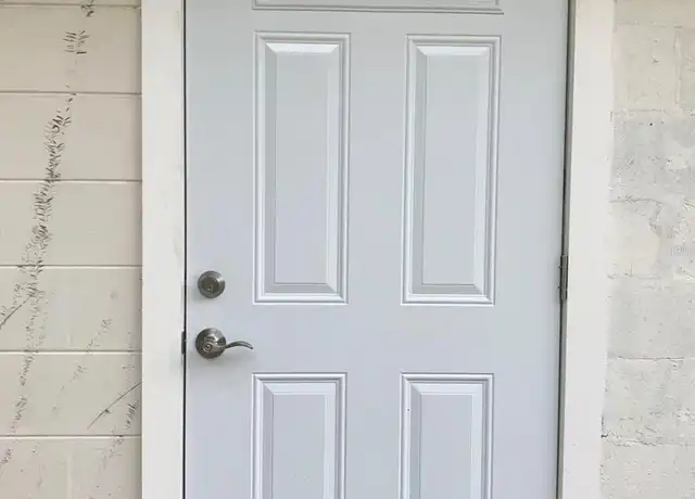 Property at 10408 N Woodmere Rd Unit 1, Tampa, FL, 33617, 0 beds, 1 bath, [object Object]
