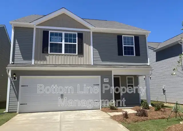 Property at 8109 Derby Woods Ln, Charlotte, NC, 28214, 4 beds, 2.5 baths, [object Object]