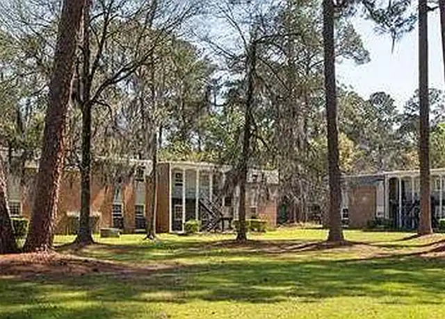 Property at Courtyards on Park - 1425 E Park Ave, Valdosta, GA, 31602, 1-3 bed, 1-2 bath, [object Object]
