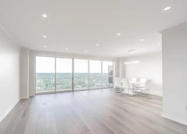 Property at 2200 Willowick Rd Unit 10319, Houston, TX, 77027, 1 bed, 1 bath, [object Object]
