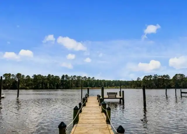 Property at 5510 Gondolier Dr, New Bern, NC, 28560, 3 beds, 2 baths, [object Object]