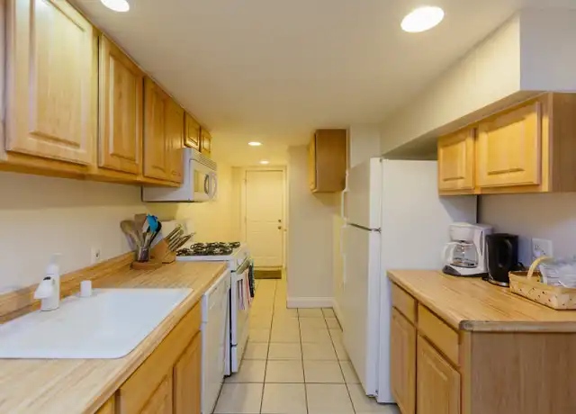 Property at 435 Manor Pl NW, Washington, DC, 20010, 1 bed, 1 bath, [object Object]
