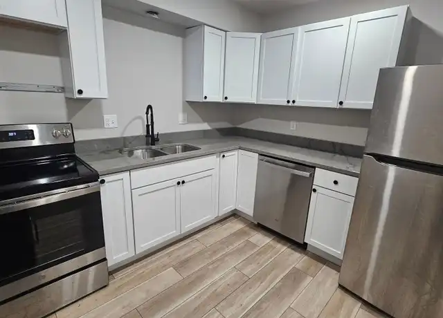 Property at 2411 Welbeck Rd Unit 09, Des Moines, IA, 50310, 2 beds, 1 bath, [object Object]