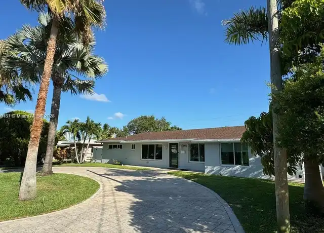 Property at 2432 SE 13th St, Pompano Beach, FL, 33062, 4 beds, 2 baths, [object Object]