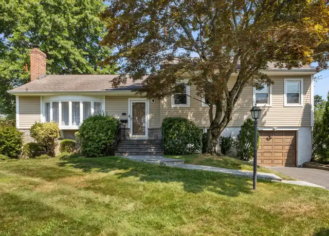 Property at 15 Bonnie Meadow Rd, Scarsdale, NY, 10583, 3 beds, 2 baths, [object Object]