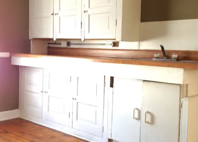 Property at 1247 Plainfield Ave NE Unit 2, Grand Rapids, MI, 49505, 2 beds, 1 bath, [object Object]