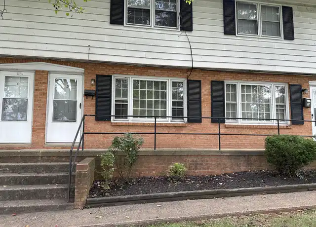 Property at 898 Hendrick St Unit 2, Culpeper, VA, 22701, 2 beds, 1 bath, [object Object]